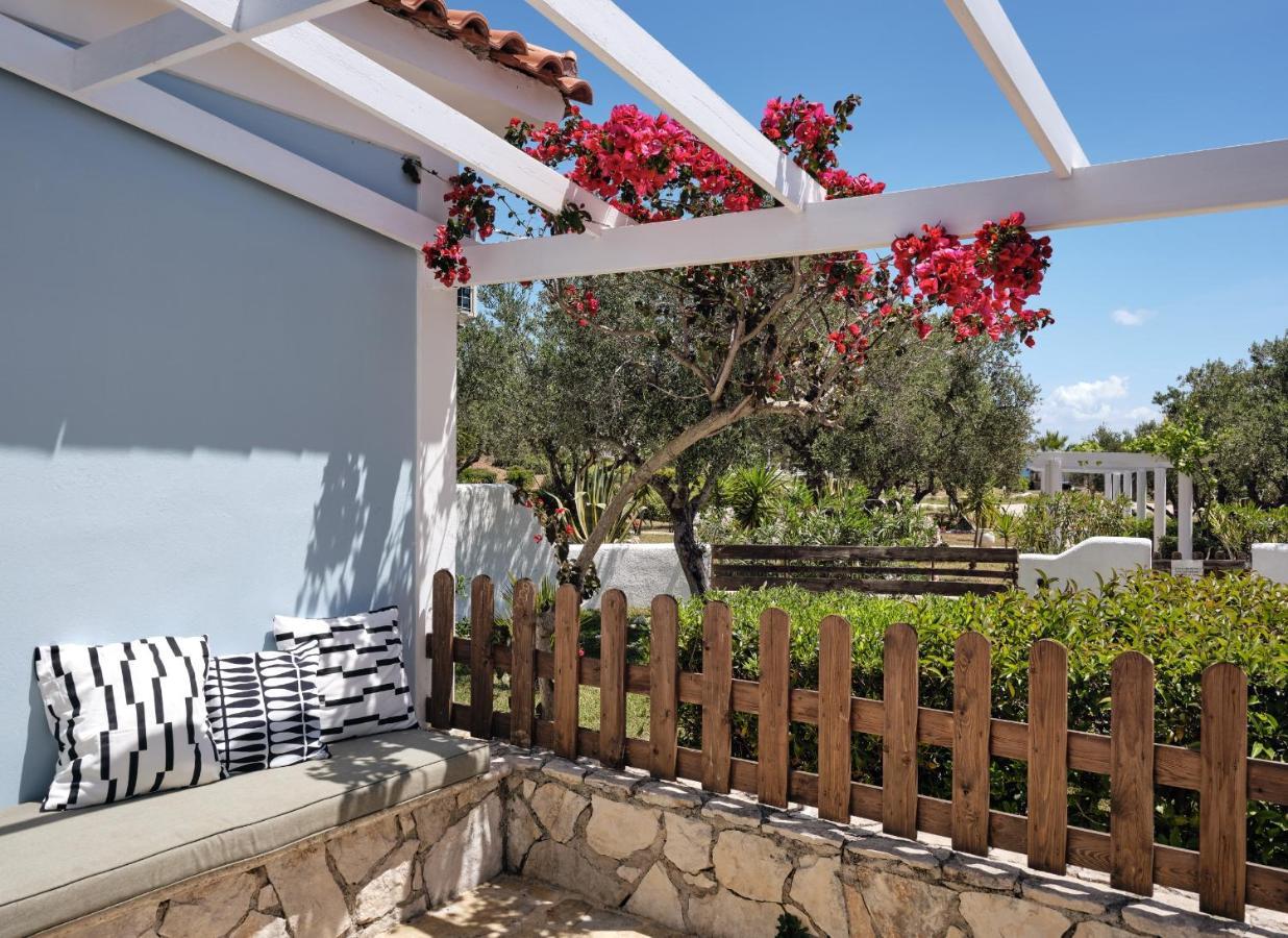 Periyali Villas With Private Pools Vasilikí Екстериор снимка